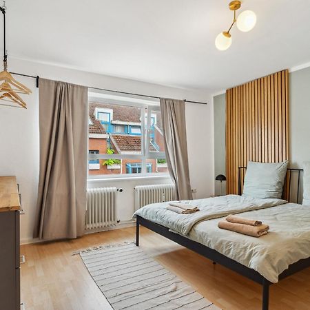 Zentrale Wohnung 3 Zimmer 24H Check In 基尔 外观 照片